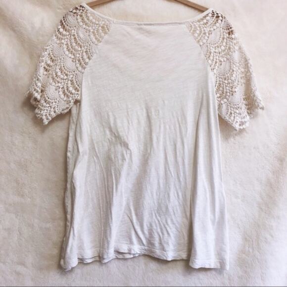 E White Crochet Short Sleeves Top - Picture 2 of 7